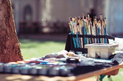 Have paints, will travel.